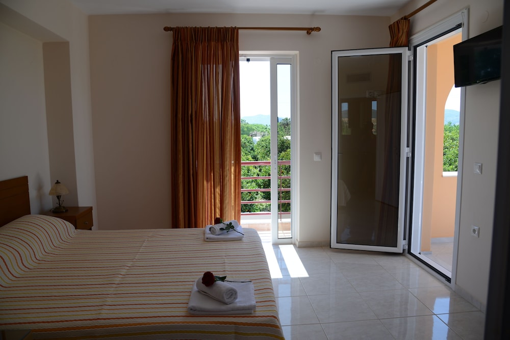 Marias Filoxenia Suites 15/50
