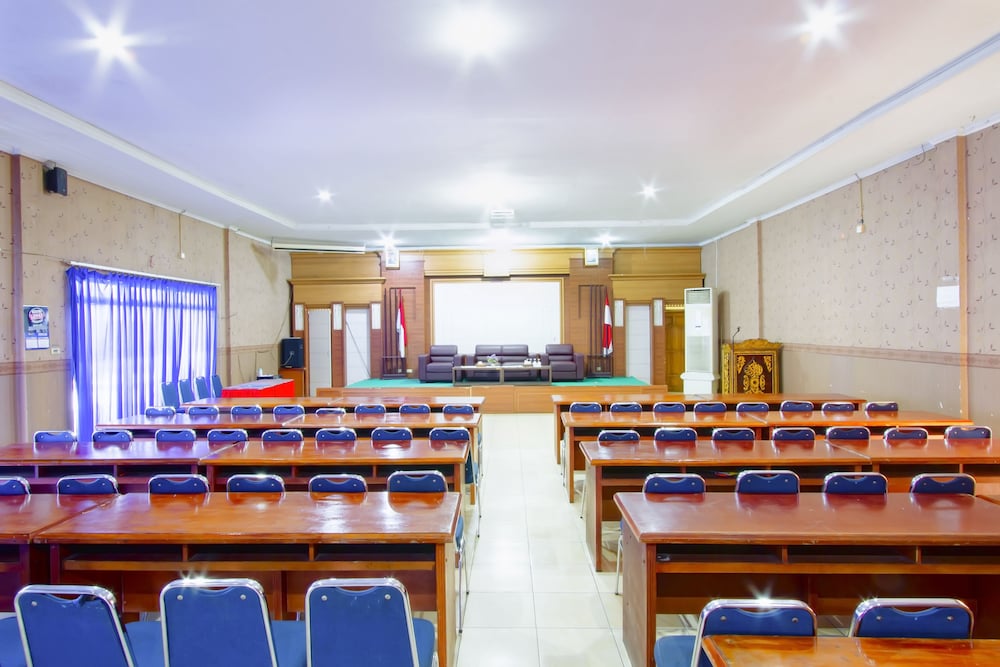 Hotel Hakmaz Taba Syariah Lubuk Linggau 43/49