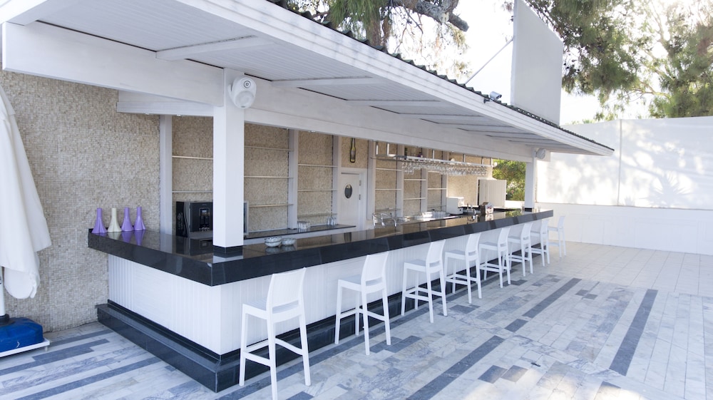Selcukhan Hotel 6/67