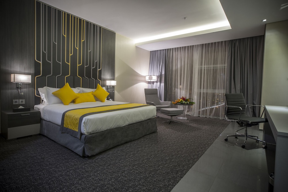 STANDARD KING ROOM