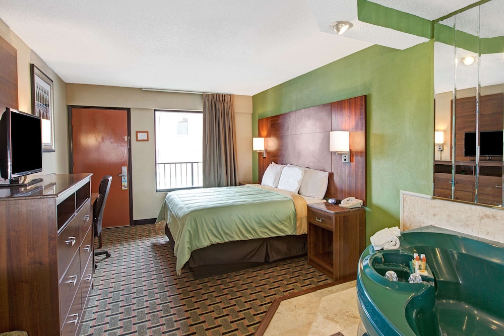 Days Inn By Wyndham Conover-Hickory 18/33