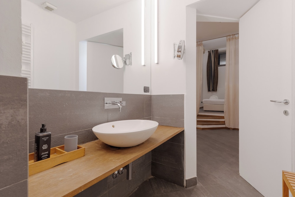 Brera Apartments in Porta Ticinese 37/43