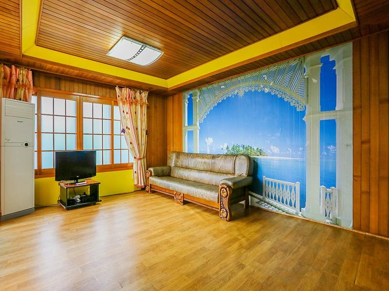 Tongyeong Tiberia Pension 6/10