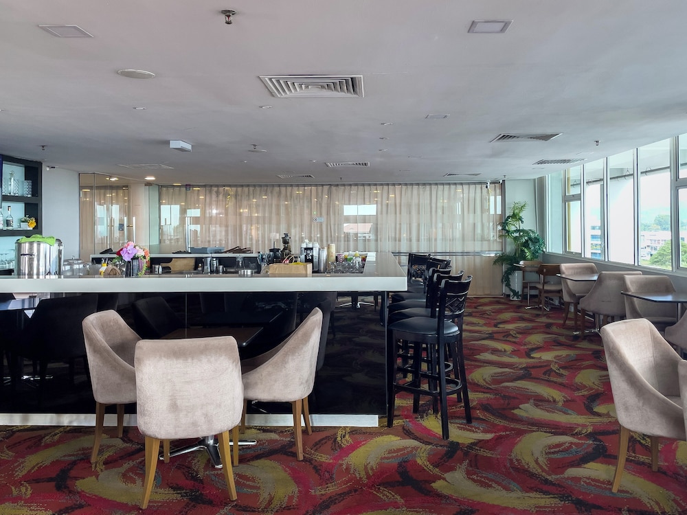 Pan Borneo Hotel Kota Kinabalu 50/66