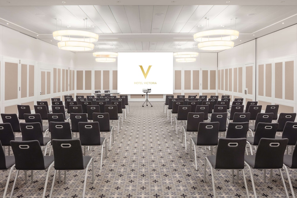 Hotel Victoria 49/62