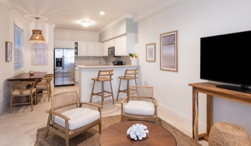 Islander Bayside Resort 38/50