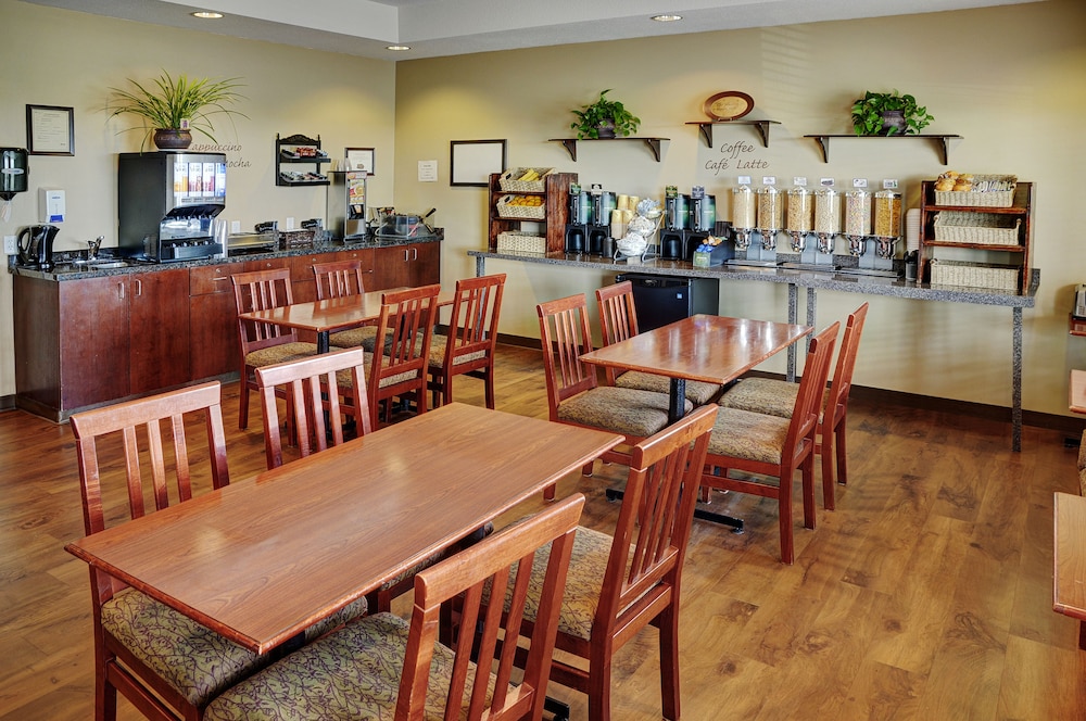 Lakeview Inns And Suites - Slave Lake 24/28