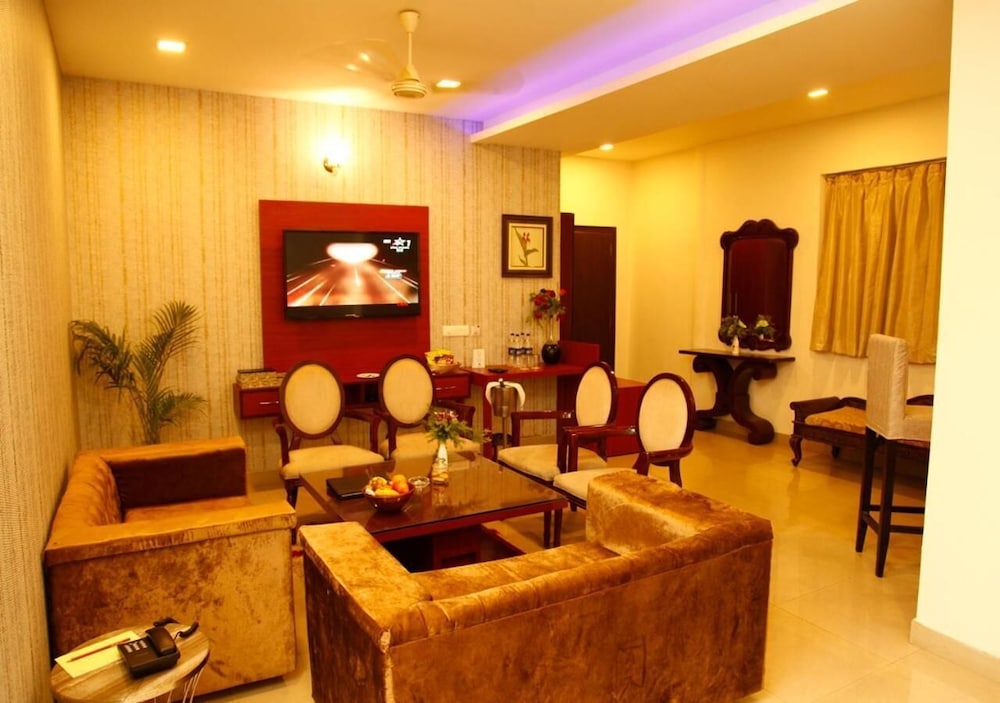 MB Greens Clarks Inn Moradabad 31/50