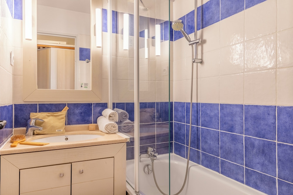 STUDIO, KING BED, GARDEN VIEW, BALCONY OR TERRACE, TERRACE