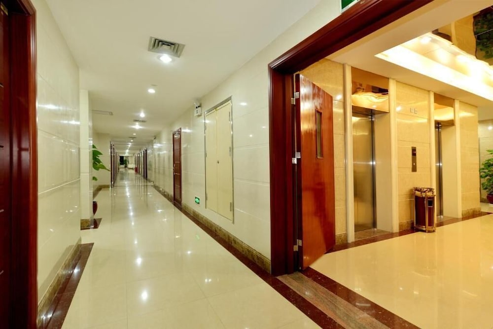 Royal River Apartment 25/50