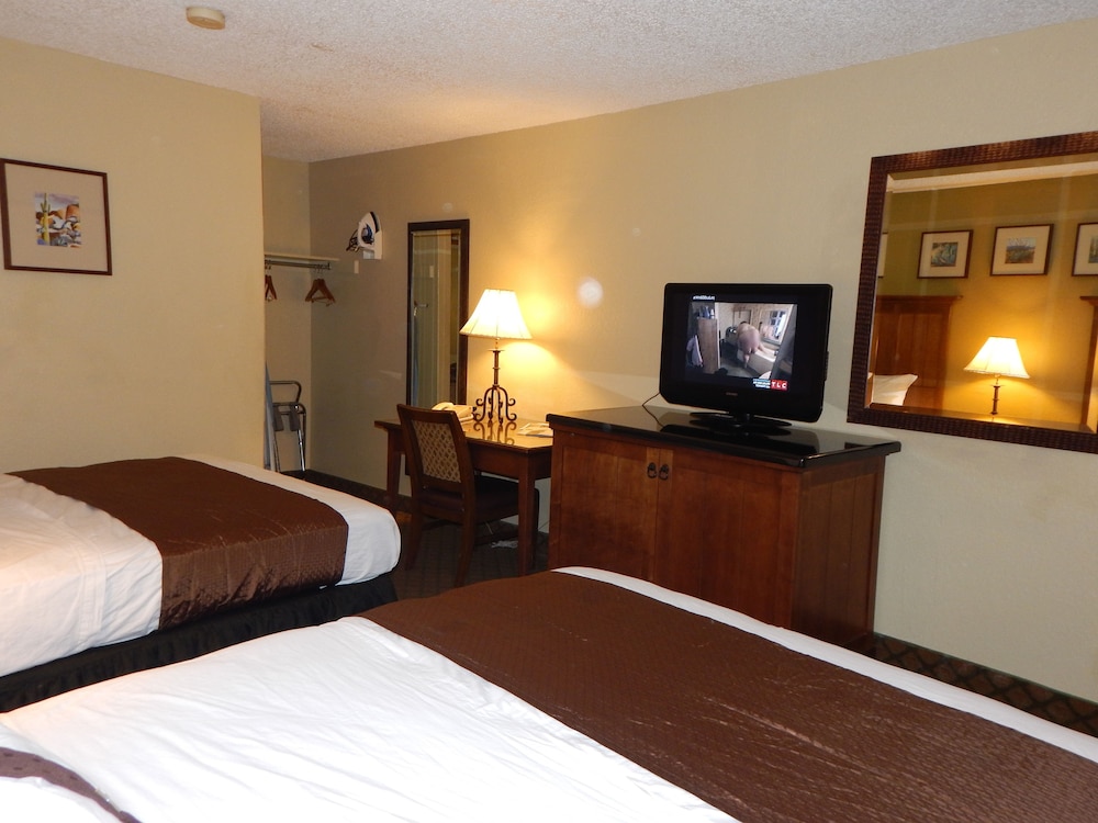 Ocotillo Apartments & Hotel 7/40