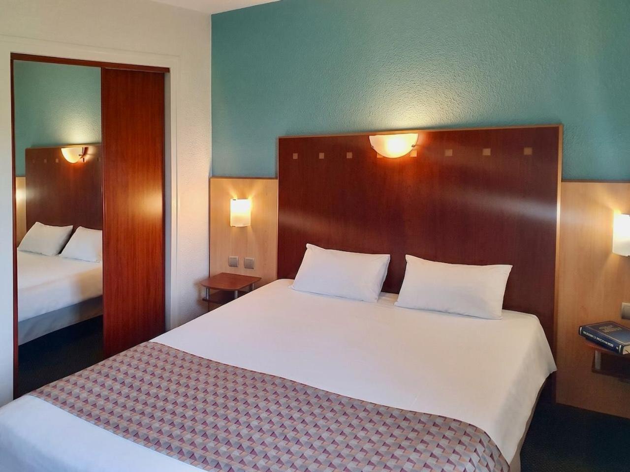 Hotel de La Loire 13/51