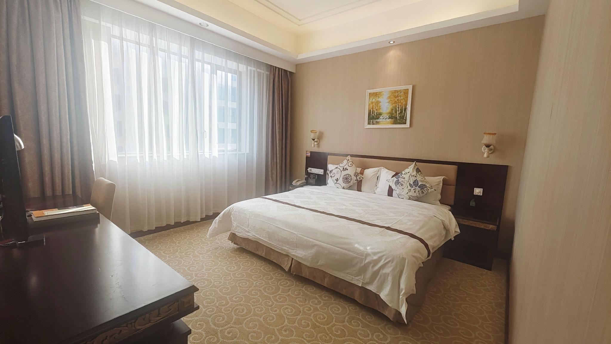 Zhaoqing Longzhu Hotel 15/27