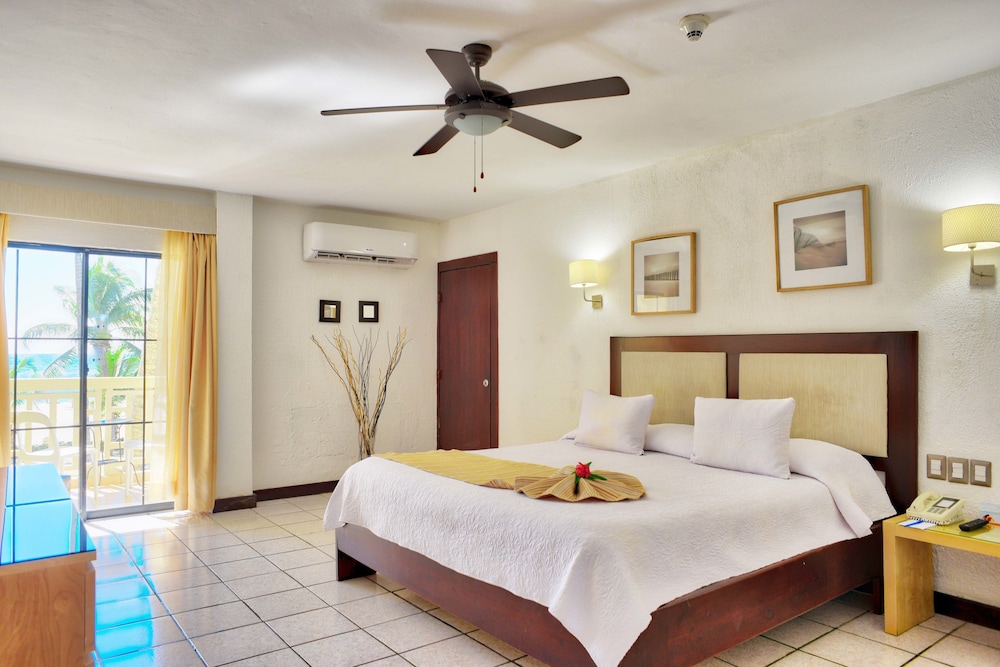 Coral Costa Caribe Beach Resort - All Inclusive 29/101