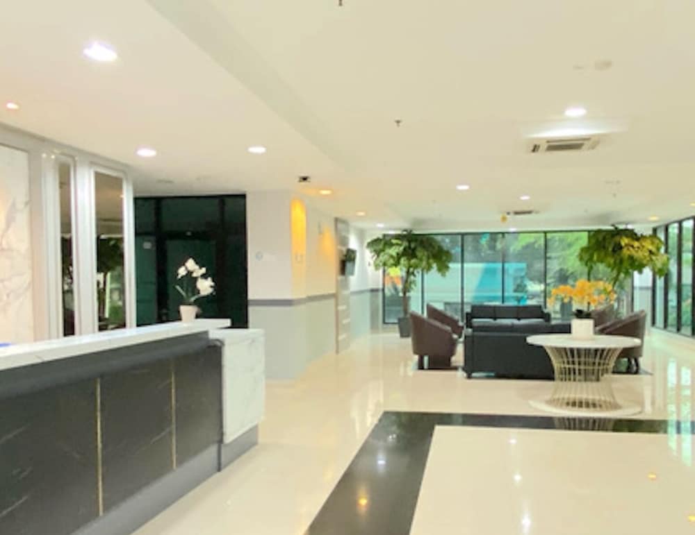 Makati Hotel Cibitung 13/52