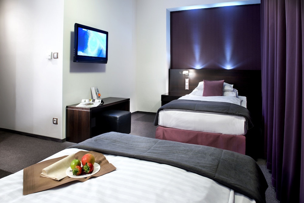 TURIEC HOTEL 16/54