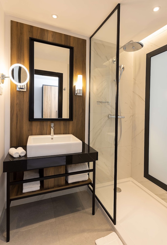 Radisson Hotel Tunis City Center 63/65