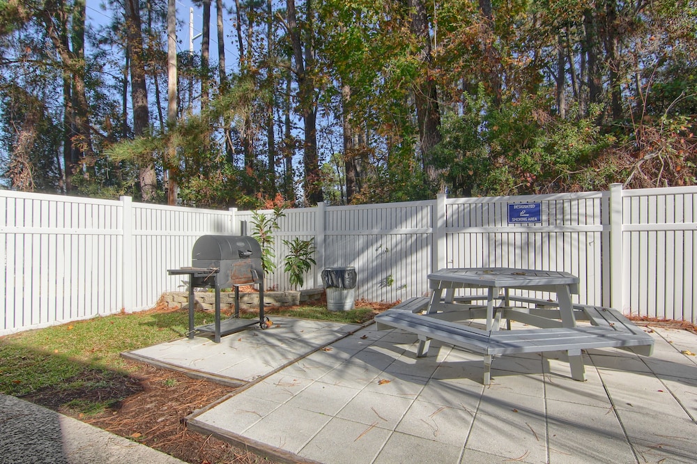 Country Club Villas 52/67