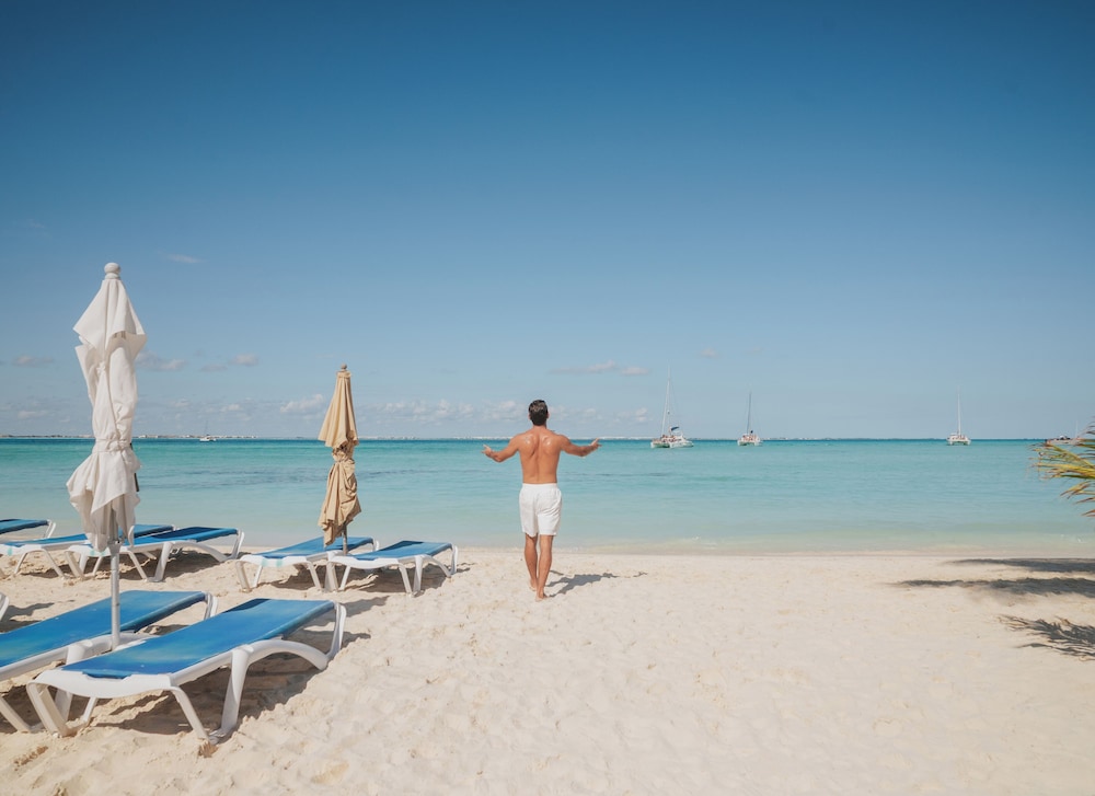 Ixchel Beach Hotel 43/50