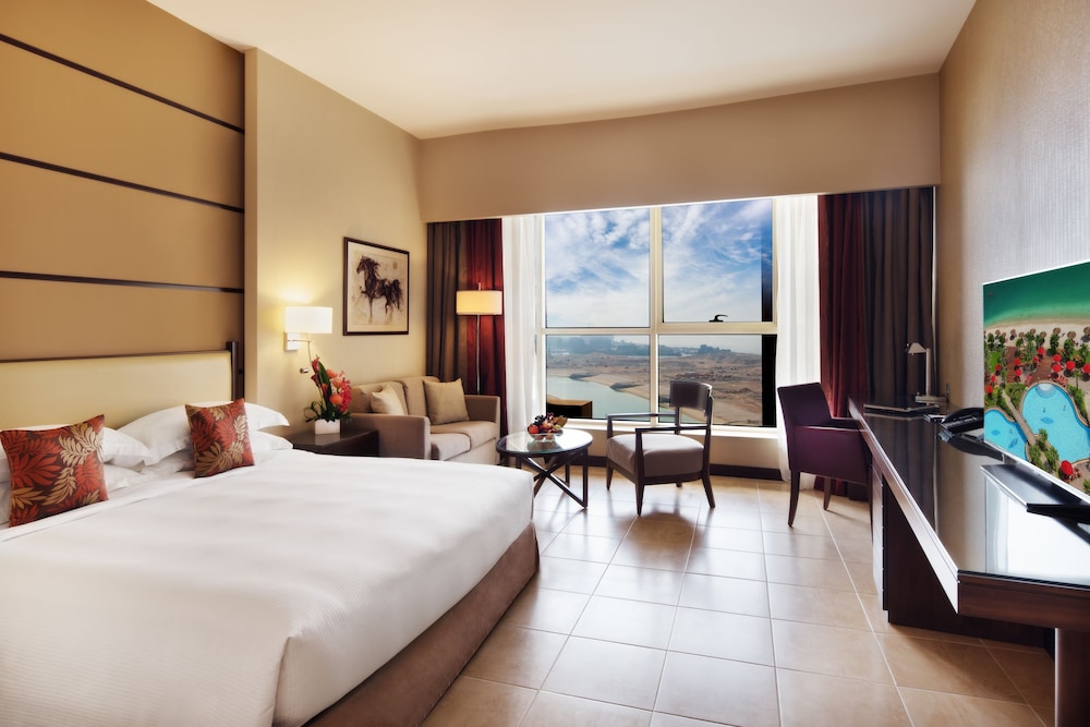 ROOM, KING BED