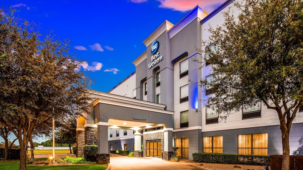 Ramada by Wyndham Burkburnett / Wichita Falls — 6