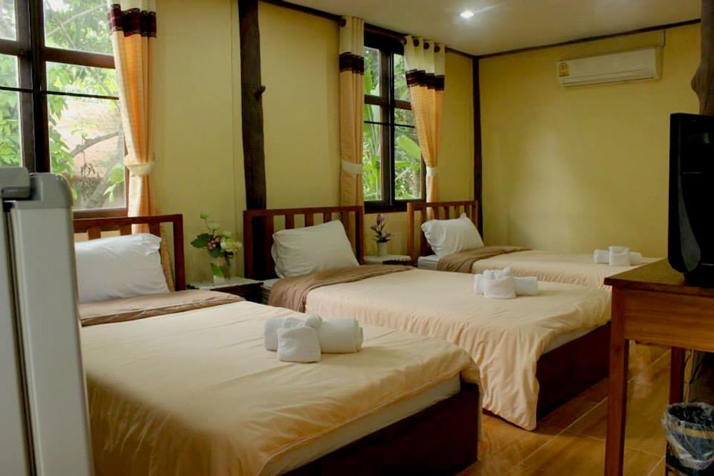 Baan Phuthadol 23/41