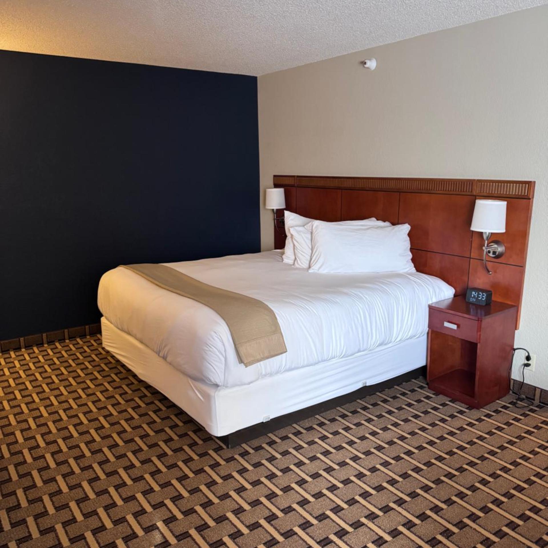 Crossroads Hotel 4/29
