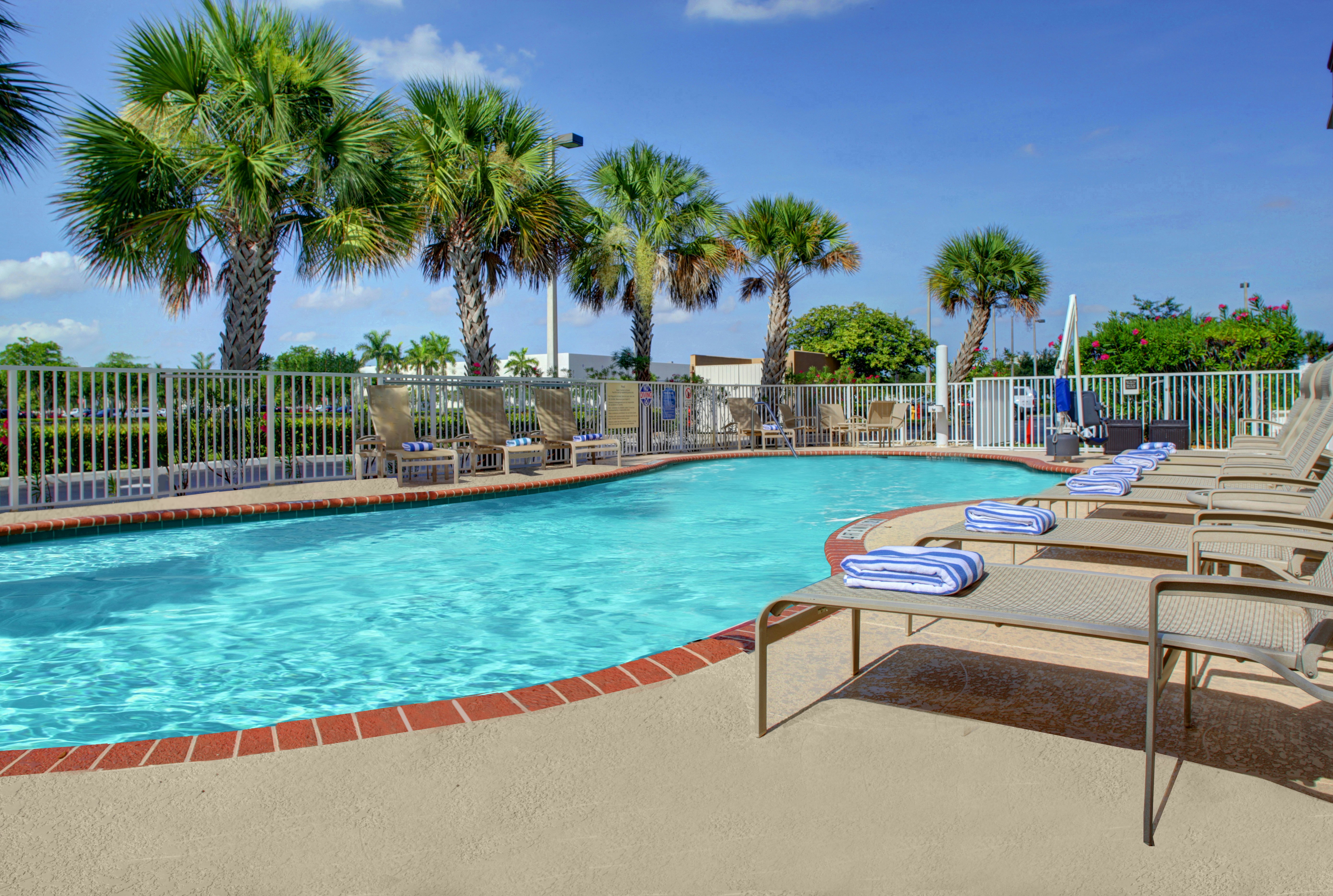 Hampton Inn Suites Ft Lauderdale West Sawgrass Tamarac Fl 58/58