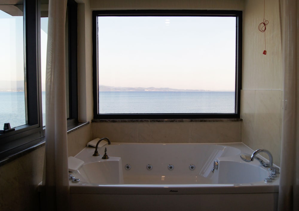Venus Thermal Boutique Hotel 48/50