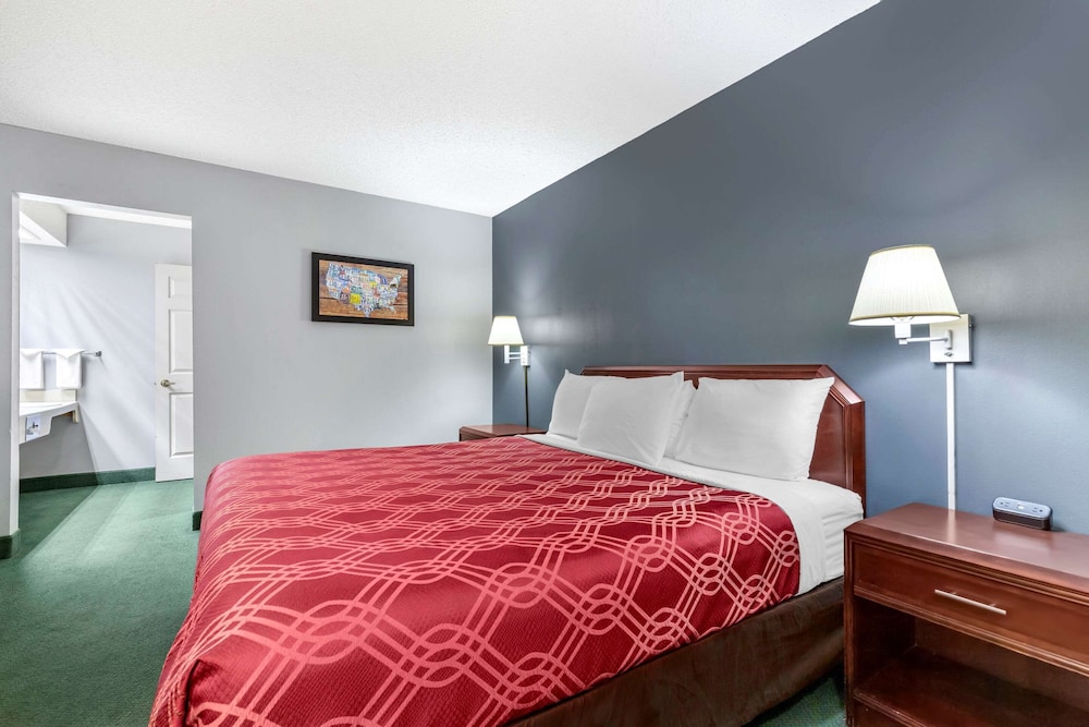 Econo Lodge Junction 9/15