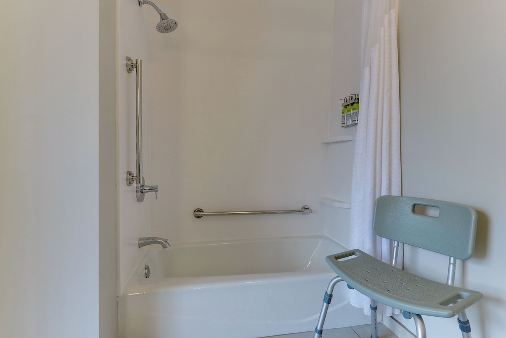 Holiday Inn Express & Suites Corbin, an IHG Hotel 57/61