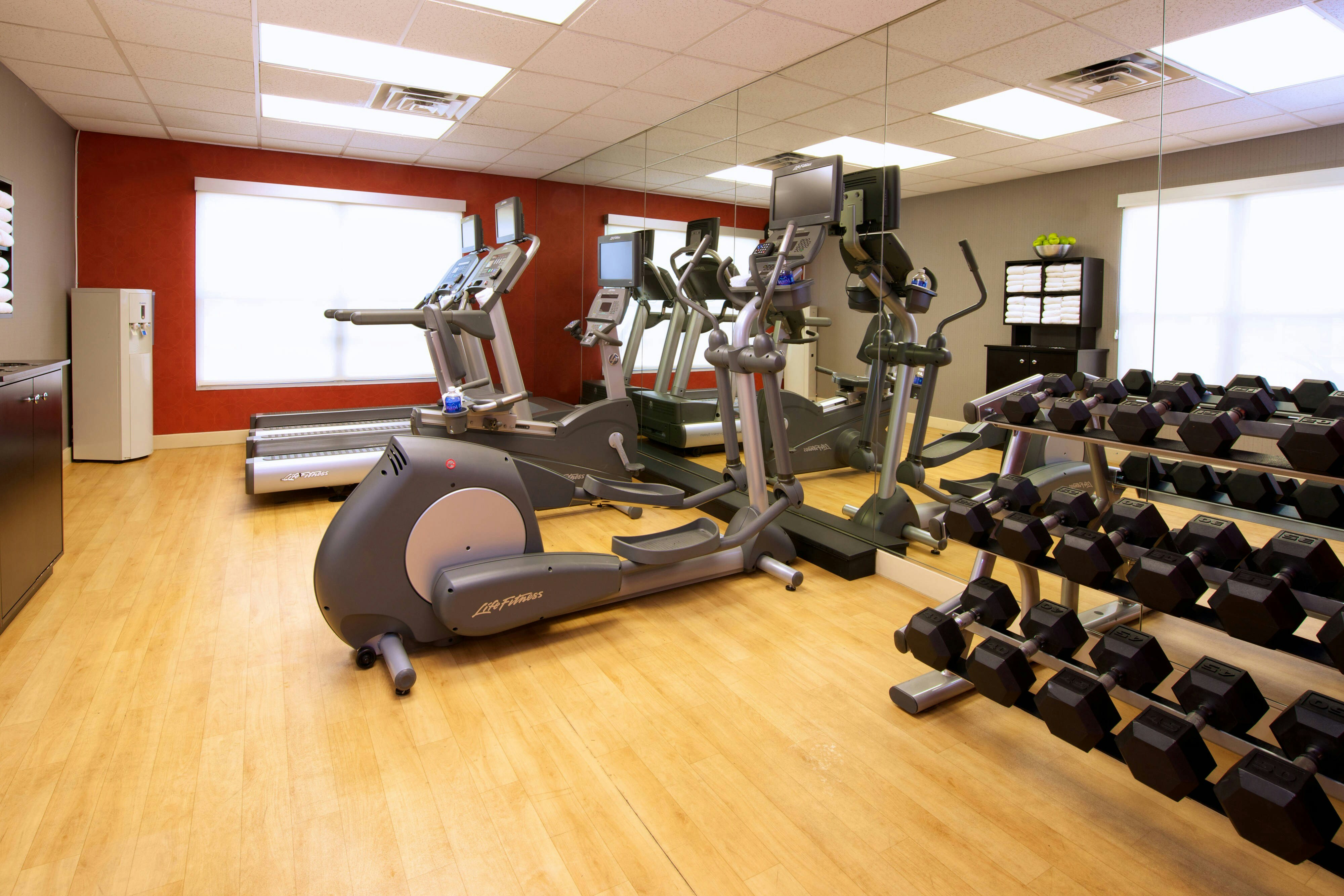 Residence Inn Phoenix Airport 4/16