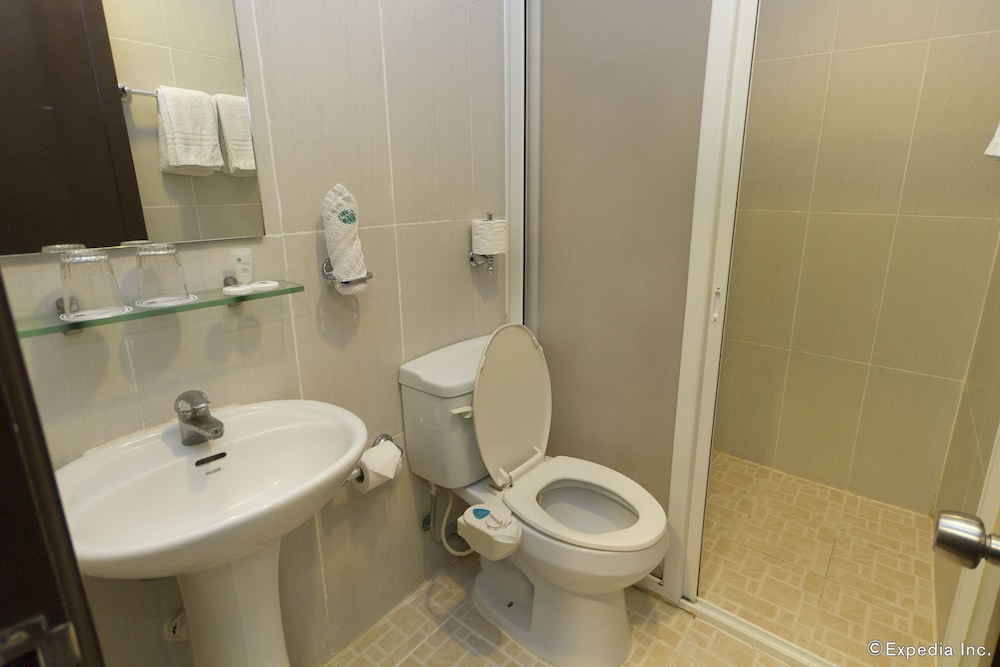 Holiday Spa Hotel 46/50