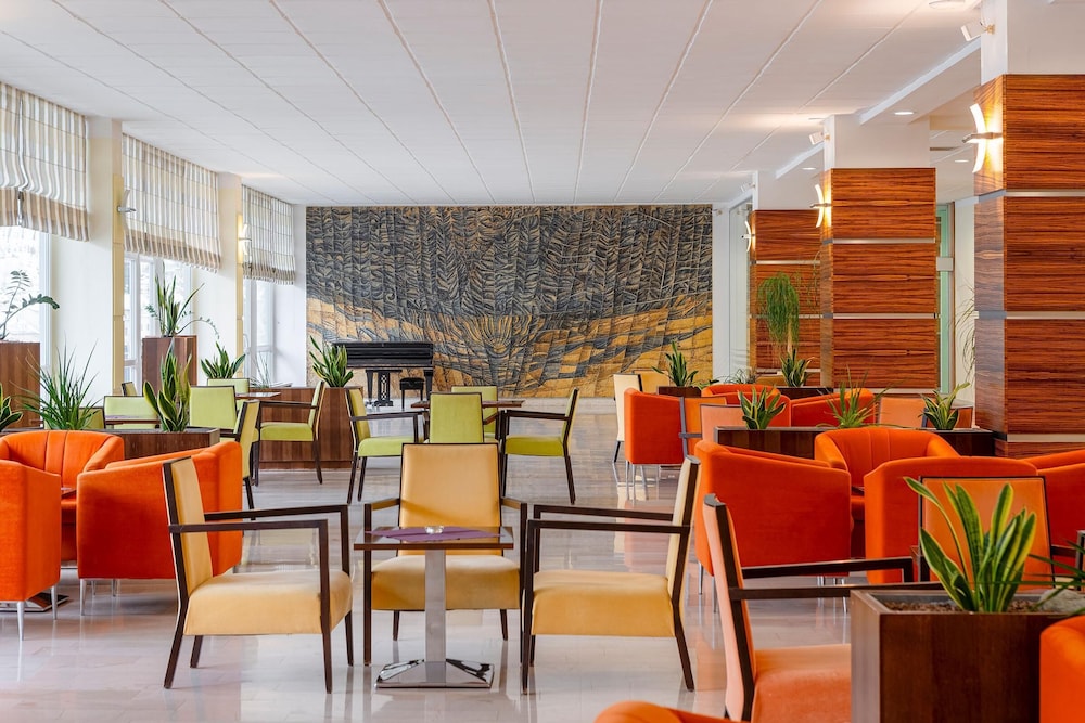 Hotel Behounek 69/77