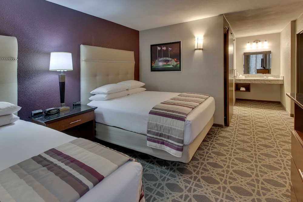 Drury Inn and Suites Poplar Bluff 15/48