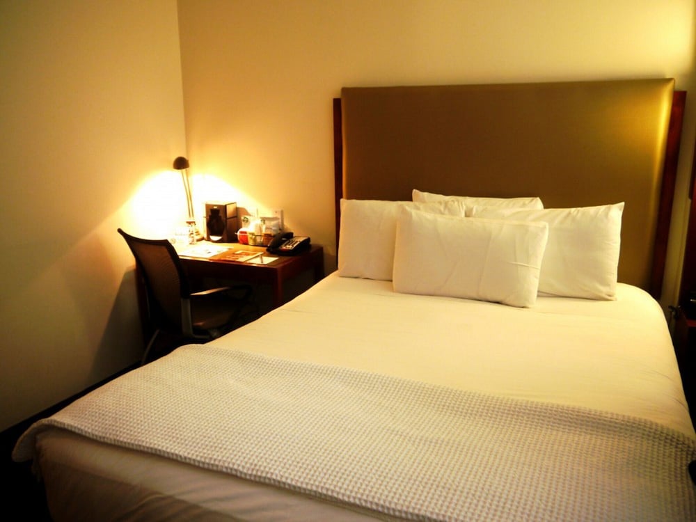Hotel 373 41/47