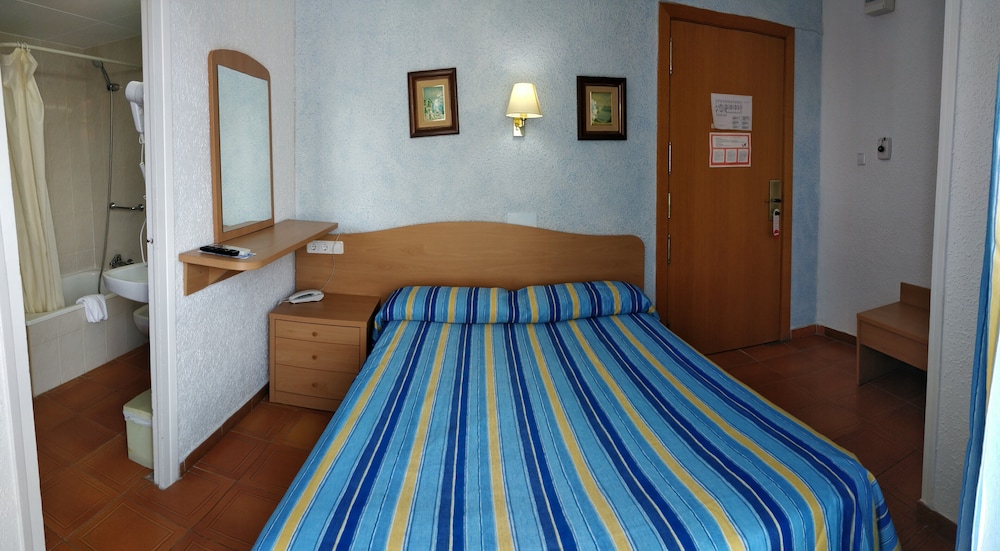 Hotel Internacional Calella 27/73