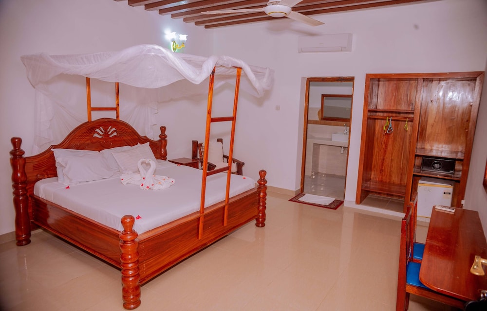 1 BEDROOM, DELUXE, DOUBLE BED, SEA VIEW, BALCONY