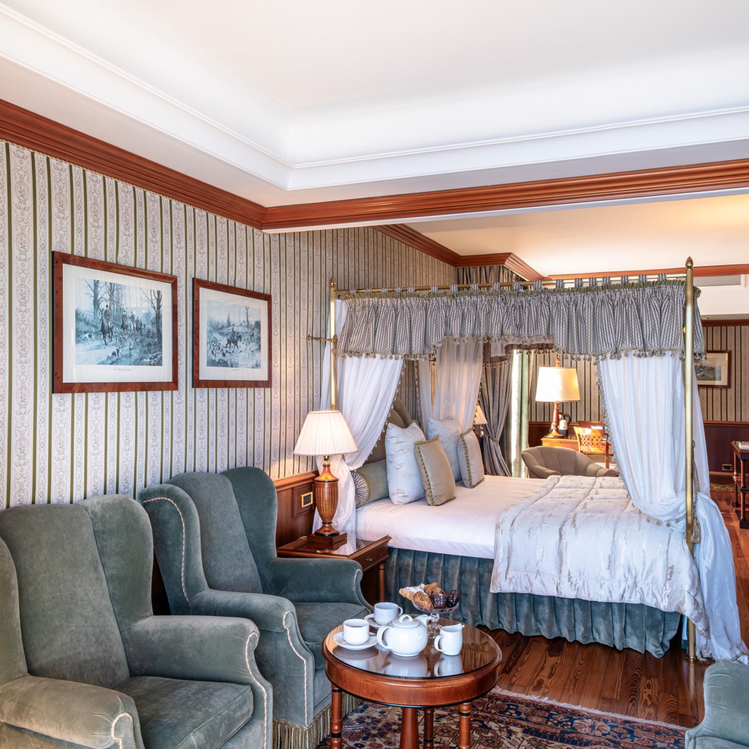 Junior Suite, Partial Lake View