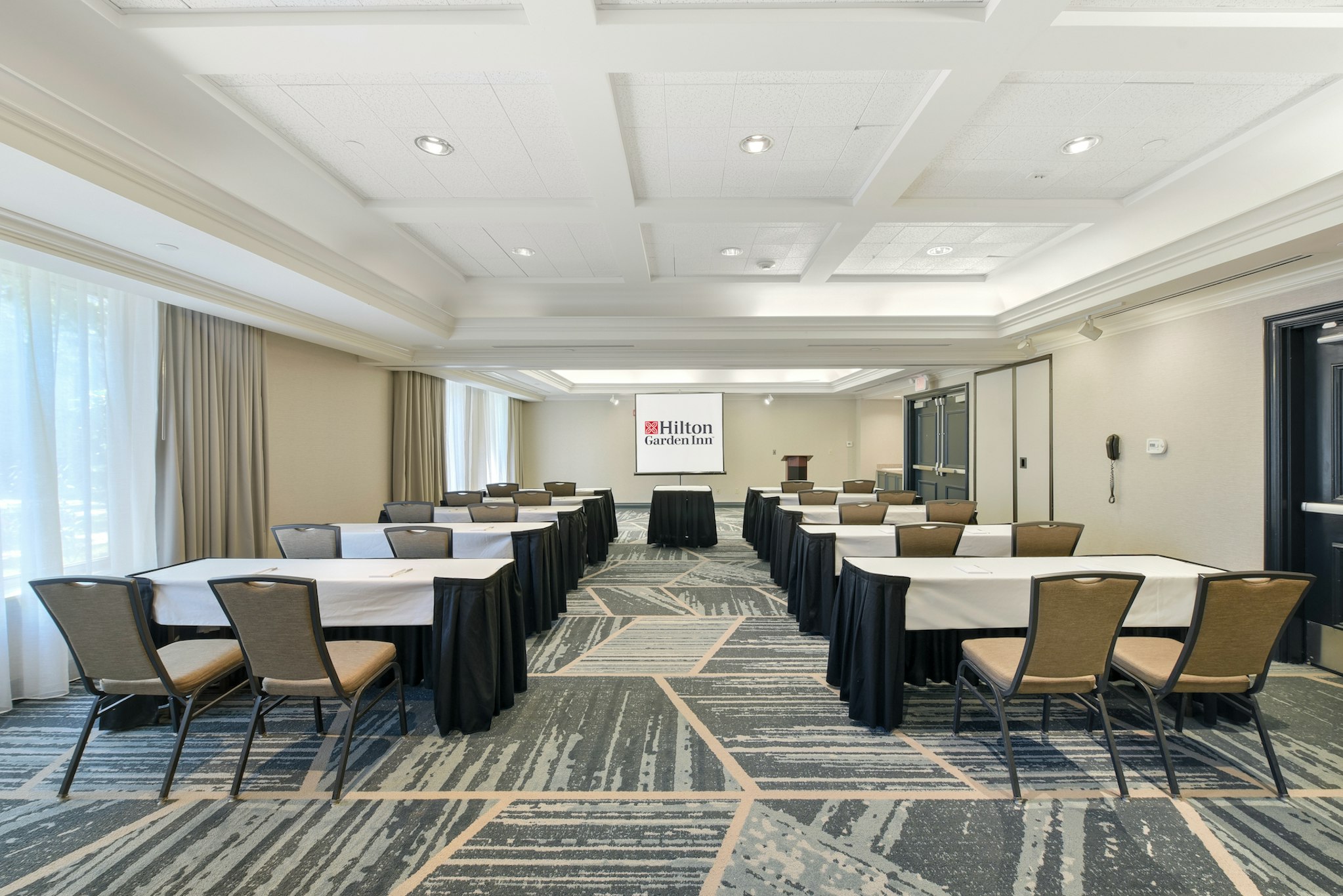 Hilton Garden Inn LAX/El Segundo 25/32