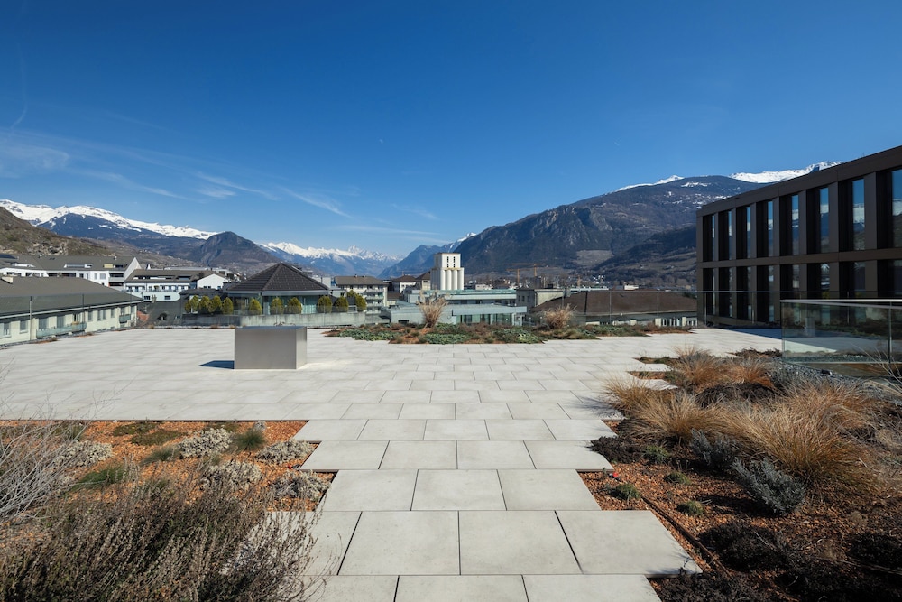 Holiday Inn Express and Suites Sion By IHG 46/50