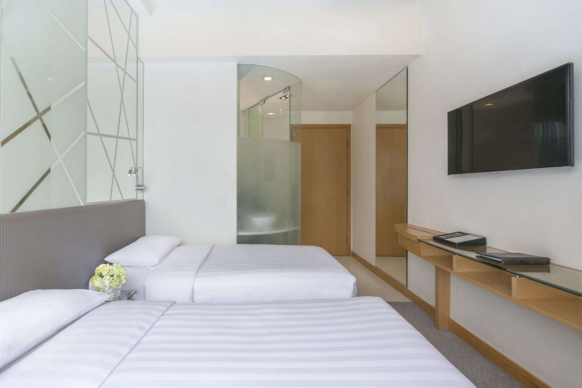 Dorsett, Comfort, Double Bed