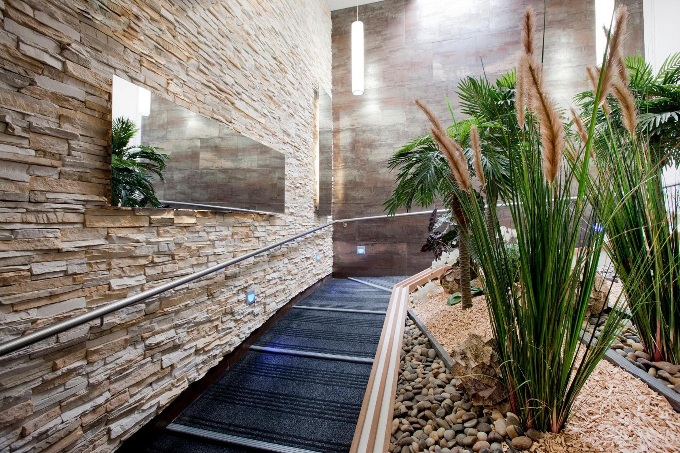 Hotel Thermes Les Ecureuils 36/41