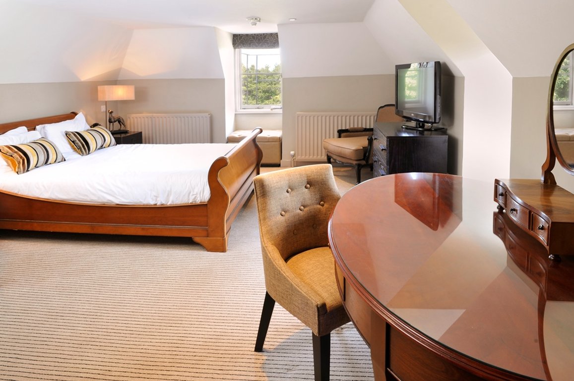 The Crown Manor House Hotel 9/42