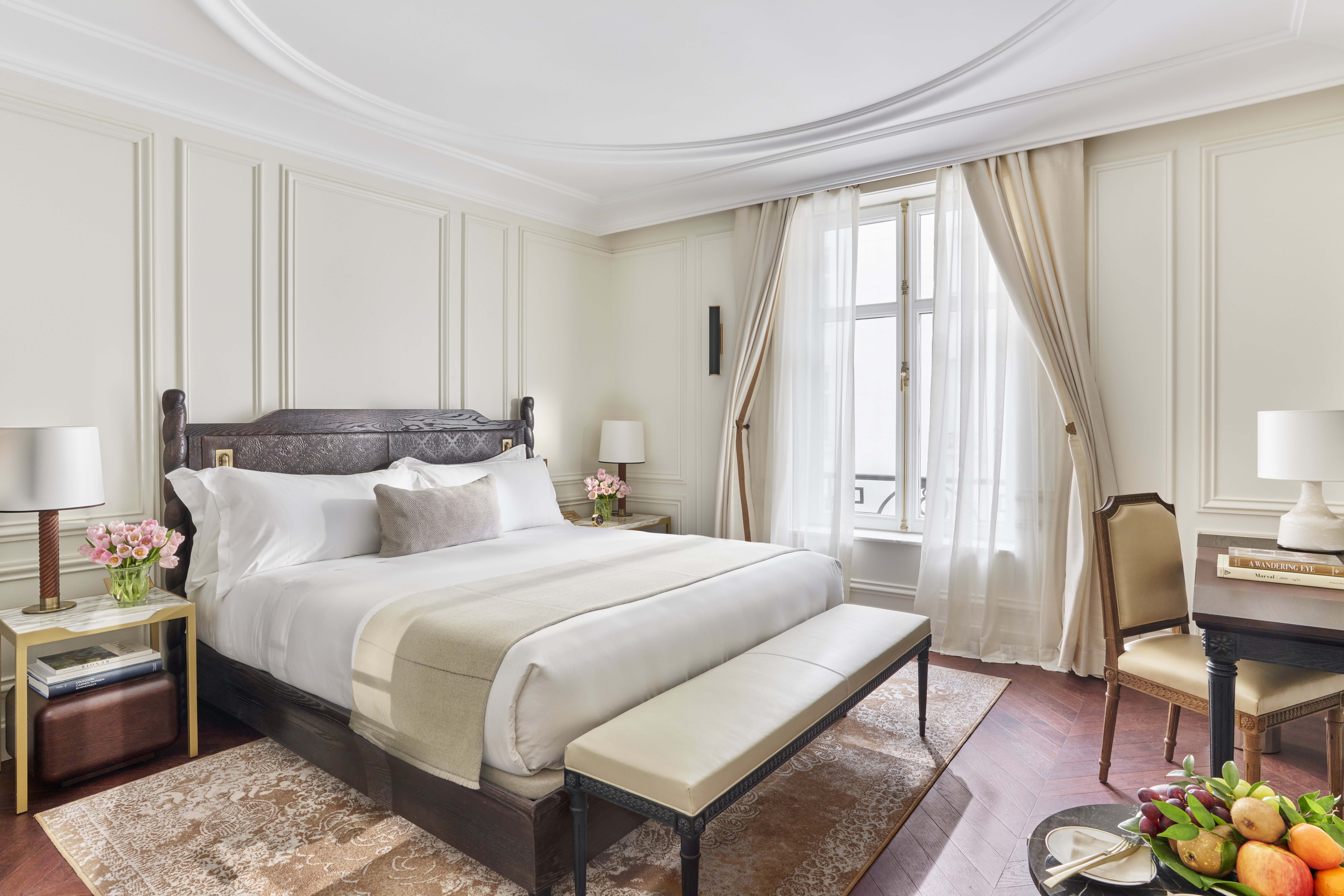 SUPERIOR, KING BED
