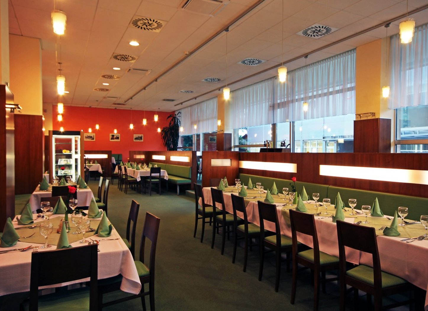 Avanti Hotel 56/72