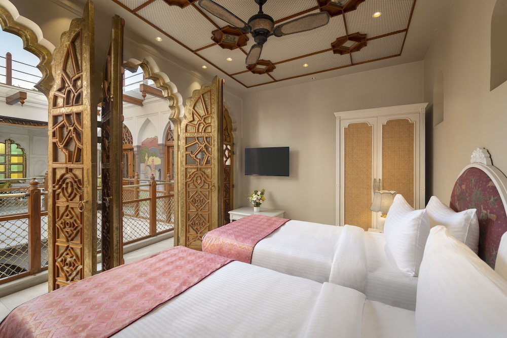Haveli Dharampura 14/47