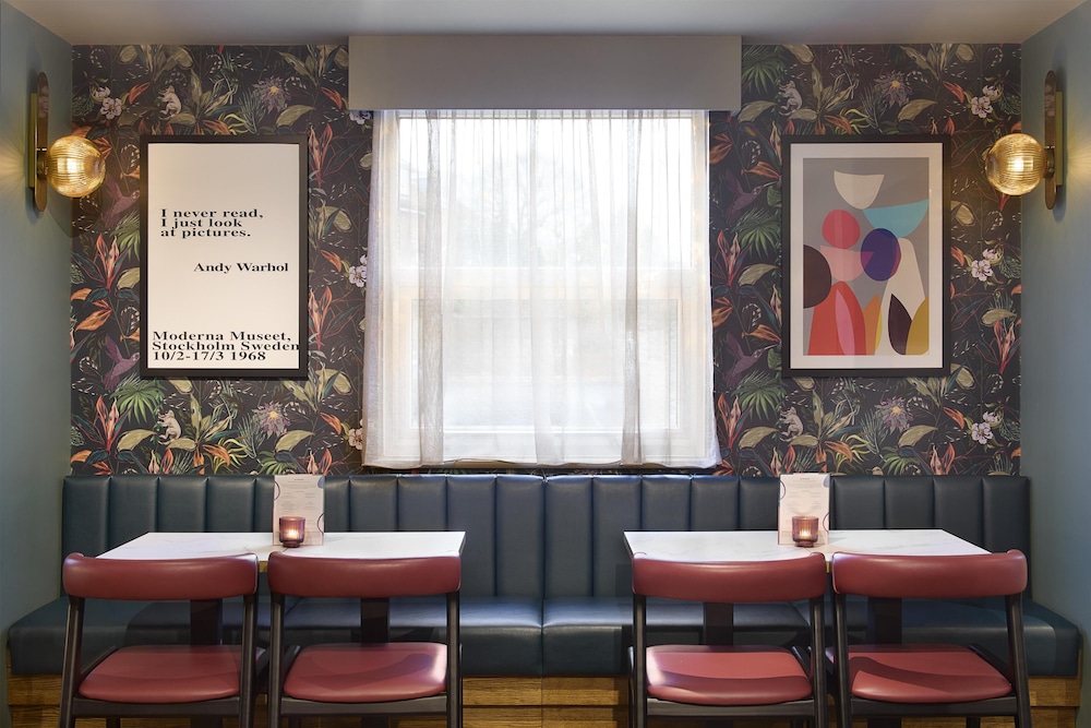 Premier Inn Dumbarton/Loch Lomond 24/46