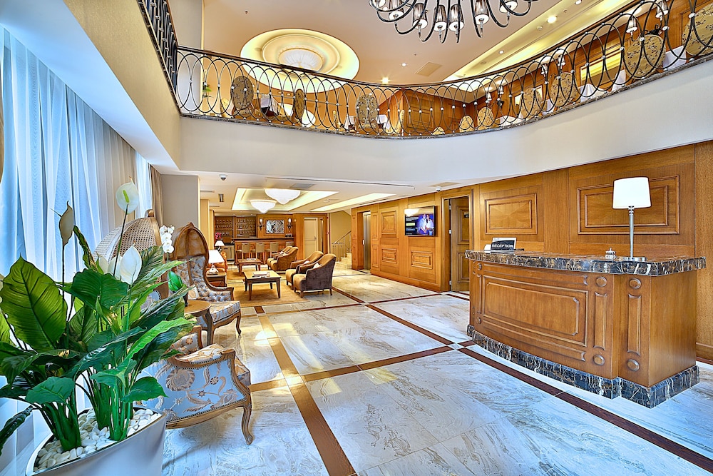 Lobby at Adelmar Hotel Istanbul Sisli, ISTANBUL