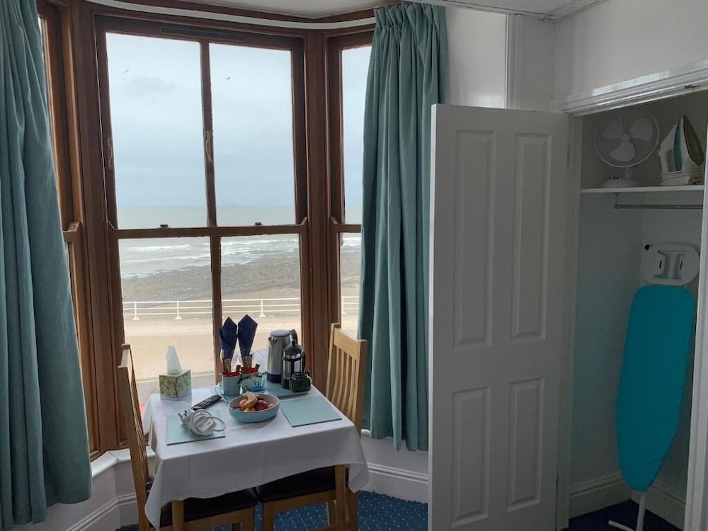 Celtic Bay Guest House 22/57